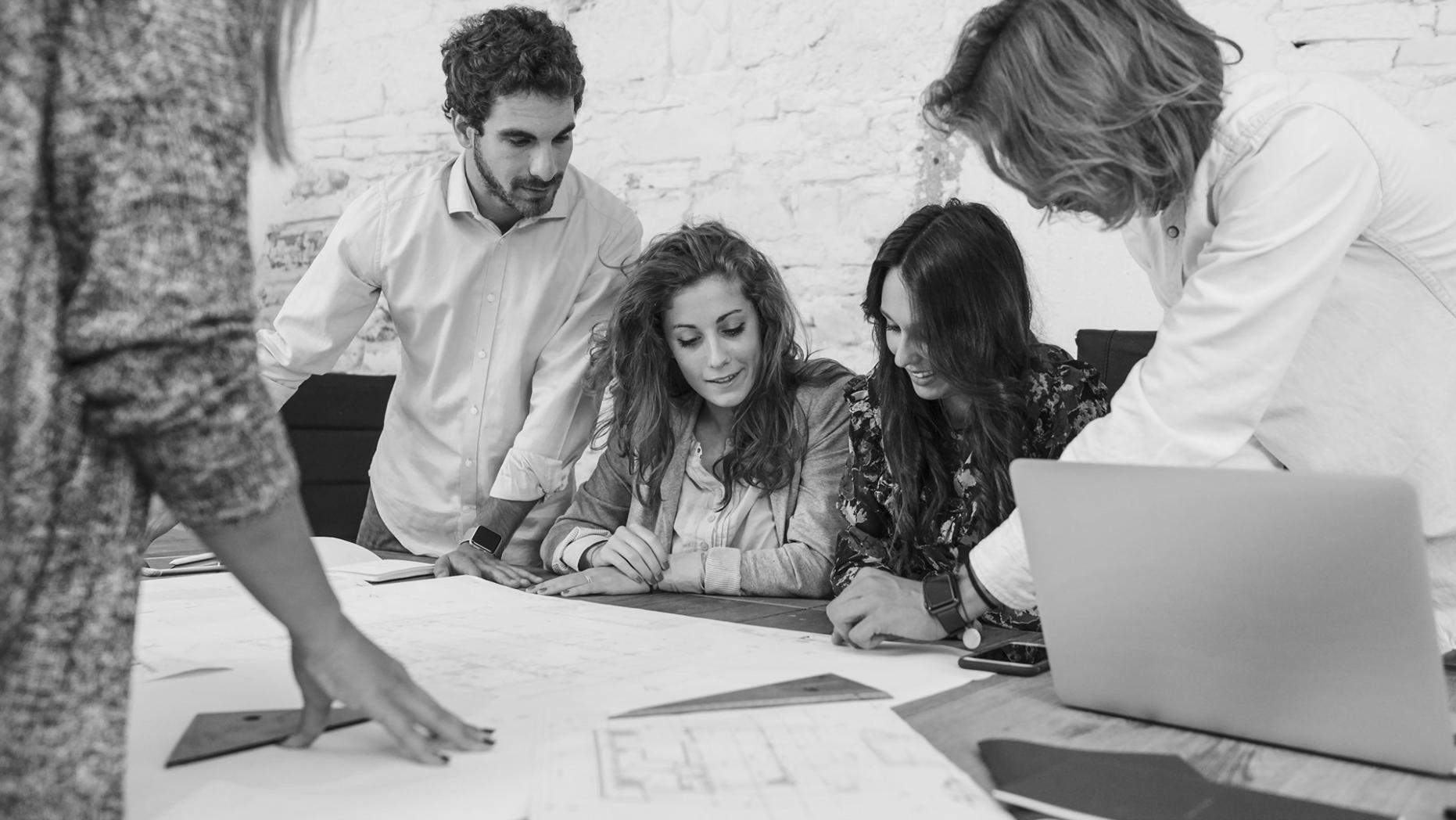 Bewerbungsgespräch per Video-Call bei Dorellisphiq